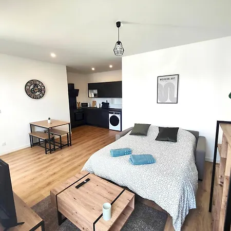 Apartment Brooklyn 4 Personnes Max Parking Wifi Clermont-Ferrand